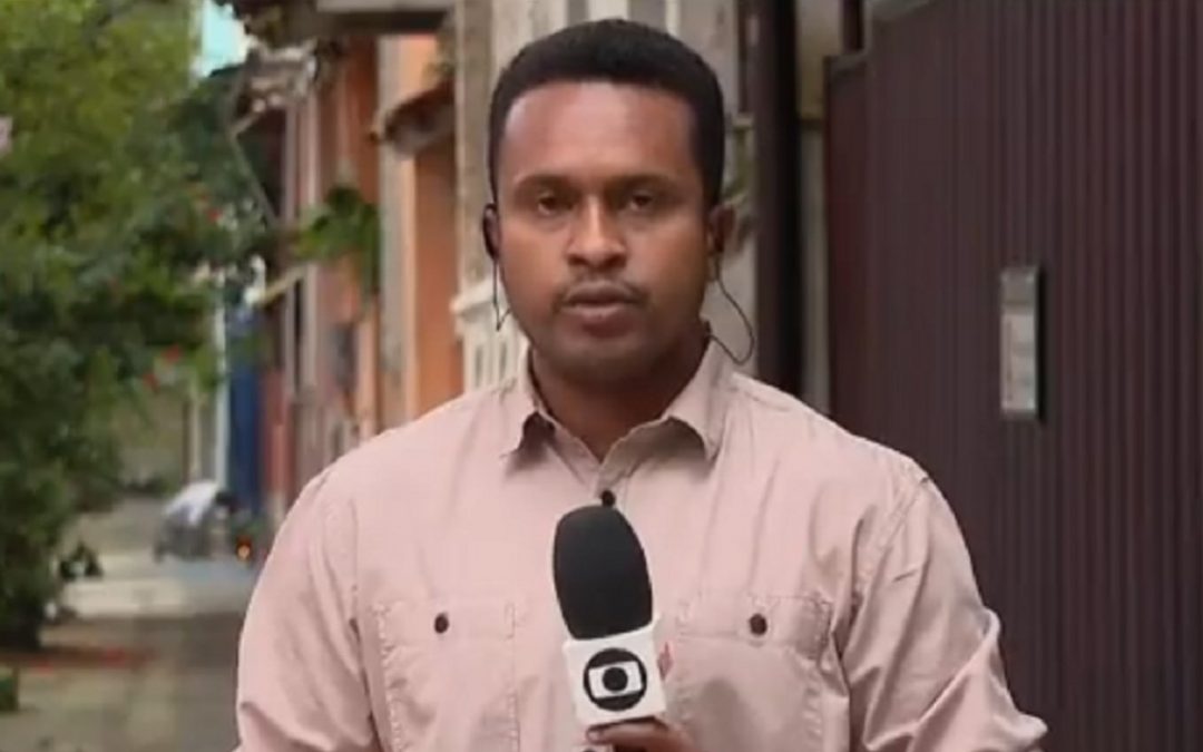 Rogério Coutinho compartilha sua experiência na TV em curso de jornalismo, no Rio