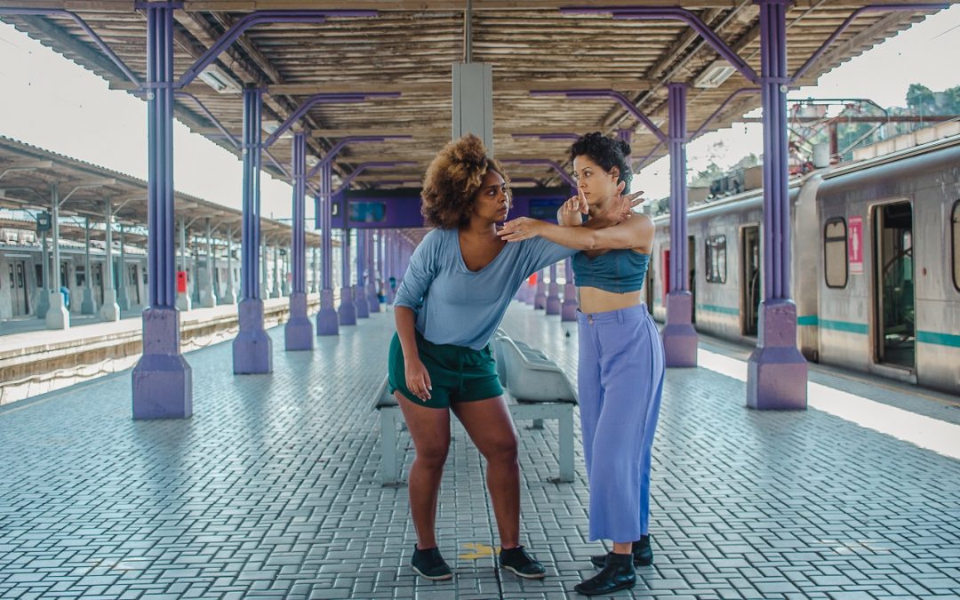 Projeto de dança realiza apresentações em estações de trem da SuperVia, no Rio