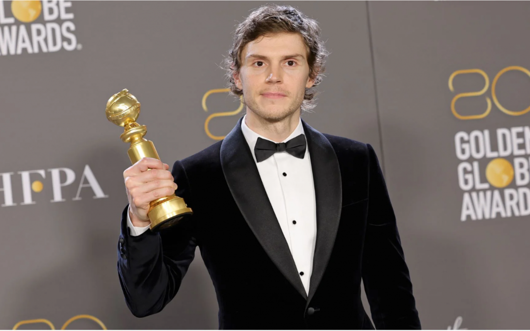 Shirley Hughes, mãe de vítima de Jeff Dahmer, critica vitória de Evan Peters no Globo de Ouro
