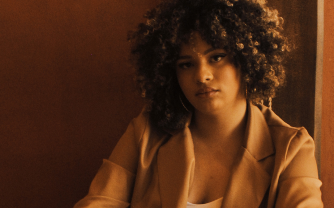 Brenda Mota lança o  single “Como Faíscas”, letra que ganhou música de Matheus Audan