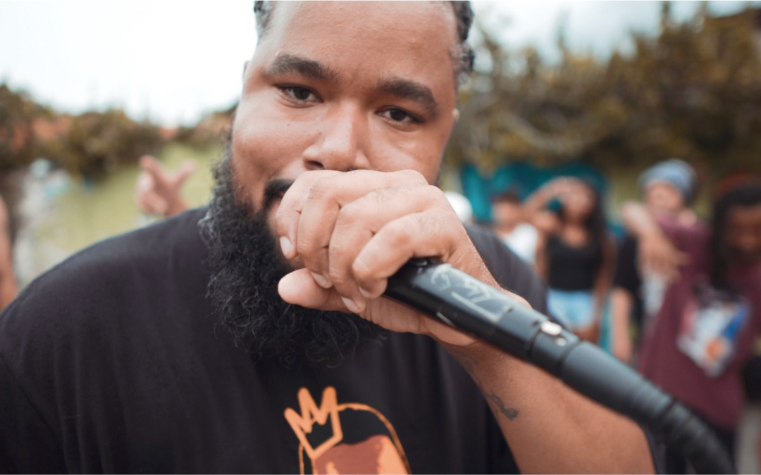 Rapper mineiro Magu Popper lança “Gênesis”, primeiro vídeo clipe da carreira