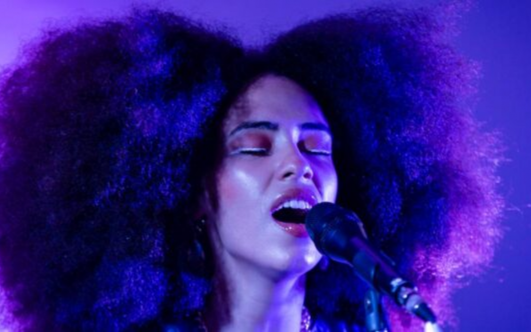 Bruna Black, do Duo Ávuá, faz show gratuito no Sesc Bom Retiro no fim de semana