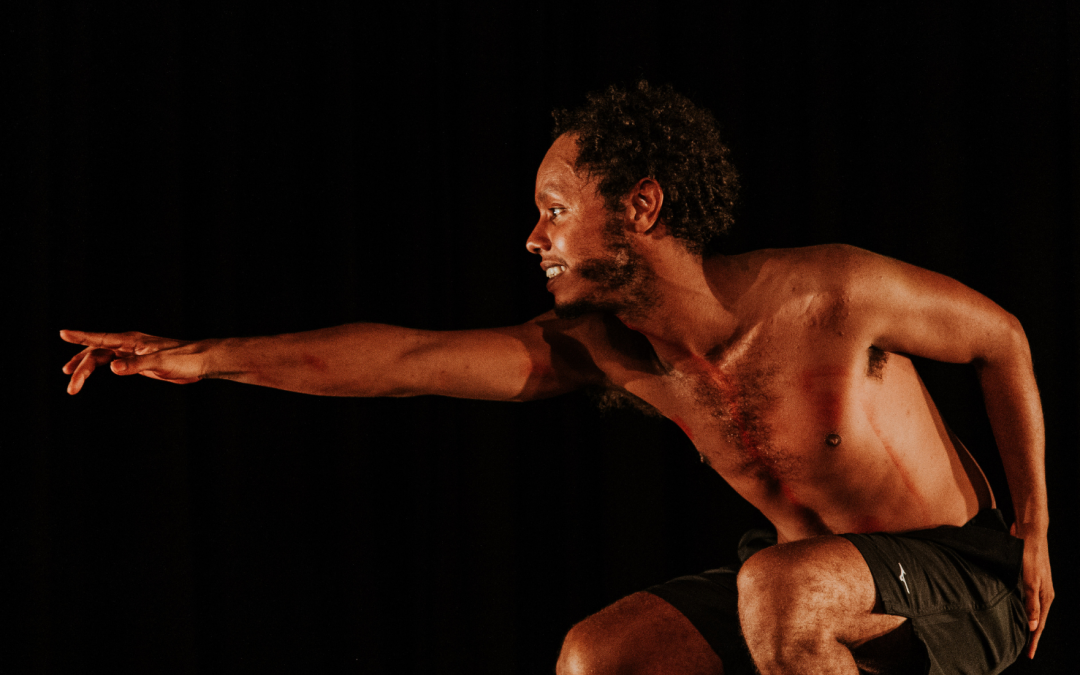 Espetáculo super premiado, “MACACOS” reestreia no Teatro Ipanema para temporada até maio