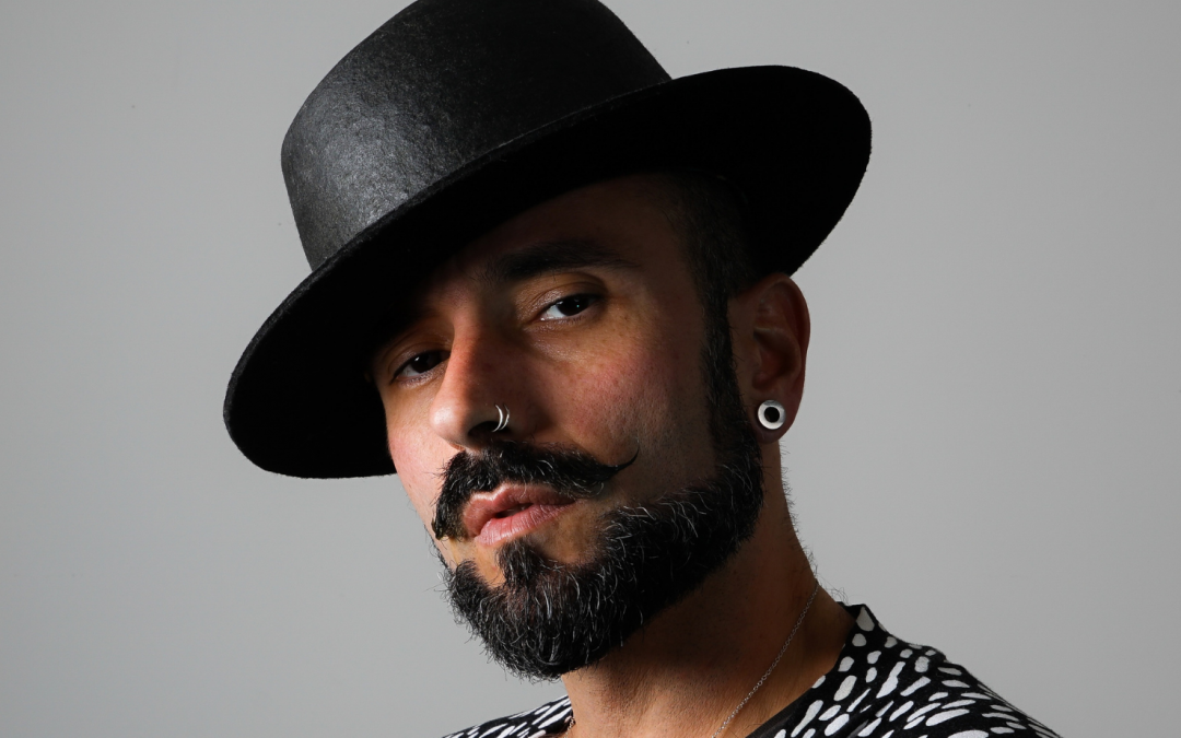 Confira o trabalho de Erico Moreira, cantor indicado ao Grammy Latino que competiu com Liniker e Rosalia