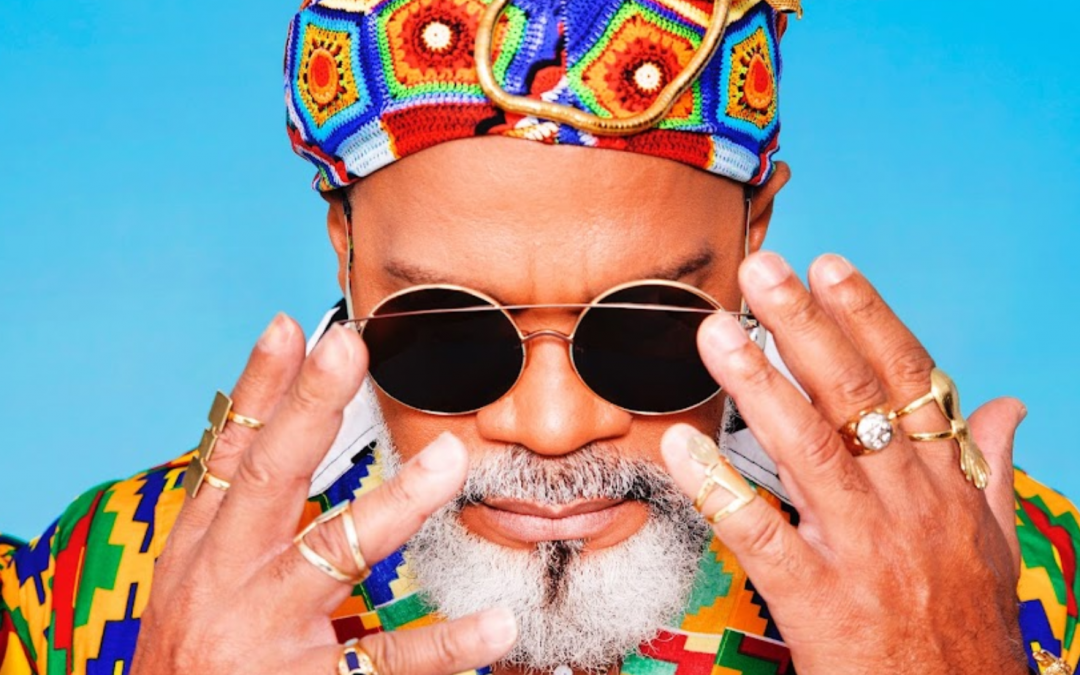 Carlinhos Brown compartilha história de luta, arte e sucesso em biografia inédita