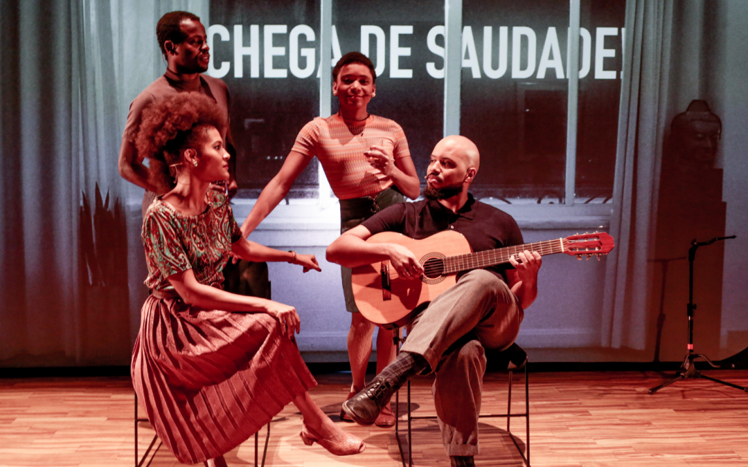 Após estrear no Sesc Copacabana e fazer temporada com lotação esgotada, “Chega de Saudade!” retorna aos palcos do Rio