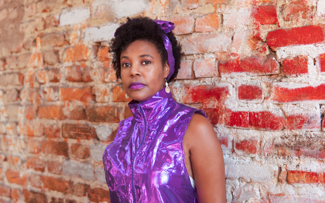 Flávia Souza lança o Single e Clipe ‘Tirando a Mordaça’