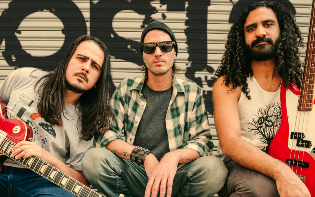 Celebrando o Dia do Rock e a cura de um câncer em seu vocalista, Os13 lançam clipe de “Guerreiro do Bem”