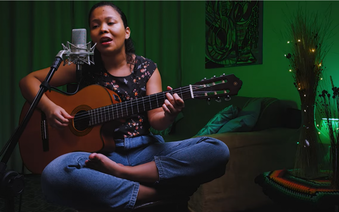 Cantora baiana Elisa Cunha lança delicada versão da canção “Canteiros”de Fagner e Cecília Meireles