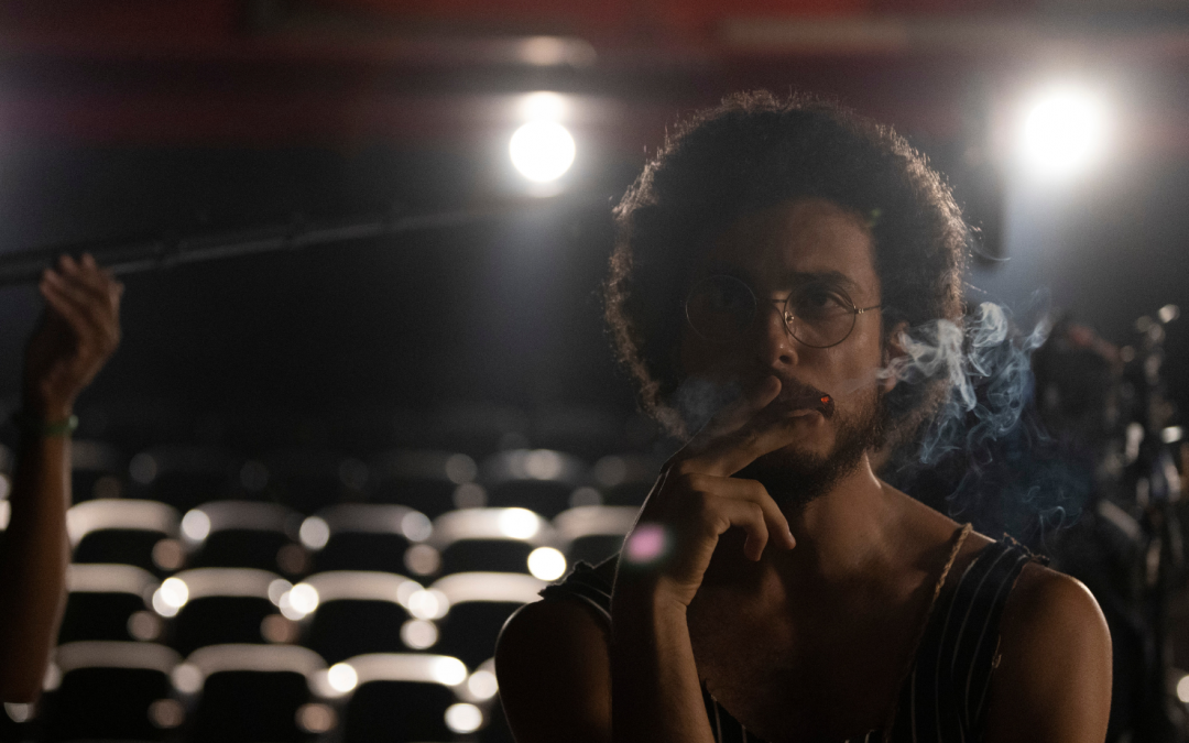 Barroso Eus interpreta Jards Macalé no aguardado “Meu Nome é Gal”, cinebiografia de Gal Costa