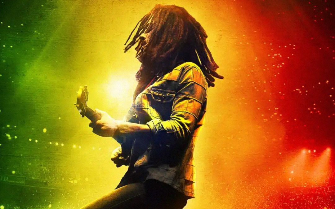 Caio Muniz conta pra gente diversas curiosidades sobre a produção do filme “Bob Marley: One Love”