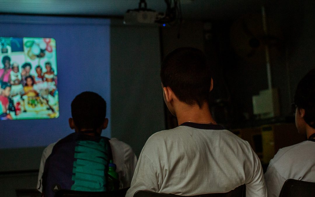 CordoCine: projeto de exibição de curta-metragens e oficinas em escolas públicas da Zona Norte do Rio de Janeiro