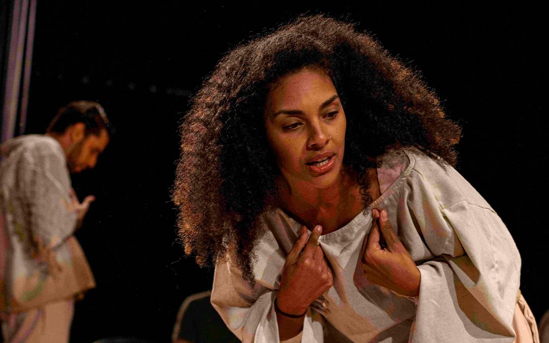 Cia de Achadouros apresenta “Raízes, memórias e outras histórias” em sete cidades de São Paulo