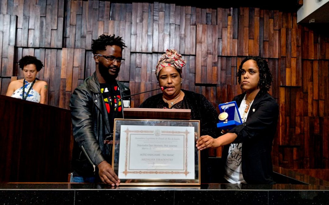 Família de Moïse Kabagambe recebe Medalha Tiradentes post mortem