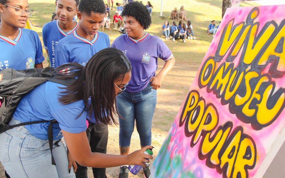 Projeto “Arte de Rua nas Escolas” leva inspiração e criatividade para o ambiente educacional em Salvador