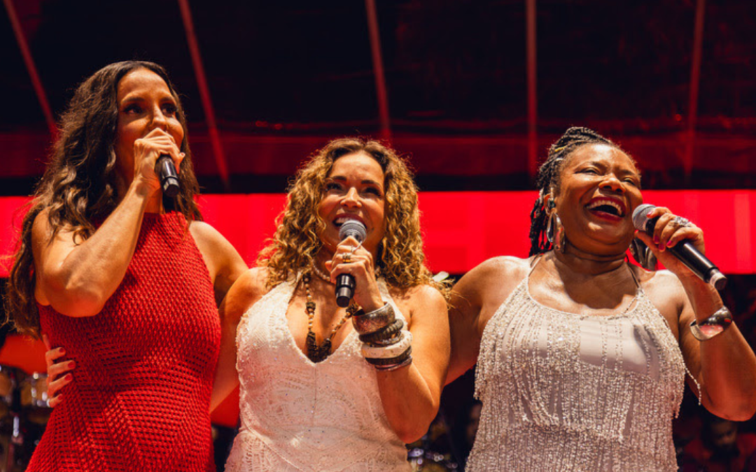 Em noite mágica, Margareth Menezes recebe Ivete Sangalo, Daniela Mercury e Carlinhos Brown para celebrar os 40 anos do Axé Music