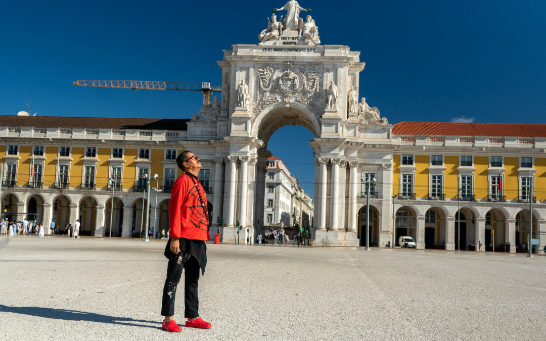 Ed Ribeiro, o ‘Pintor dos Orixás’, receberá o Título Honoris Causa em Portugal