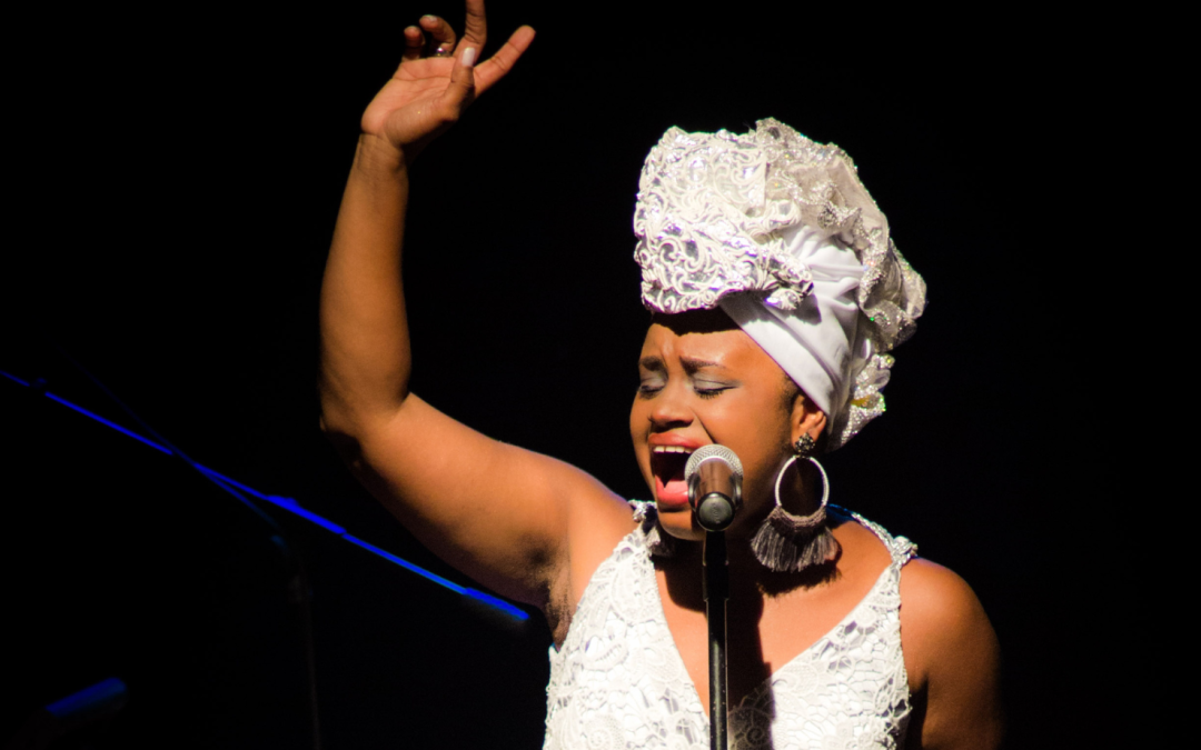 Savannah Lima apresenta show “Oferendas” no Espaço Cultural Alagados