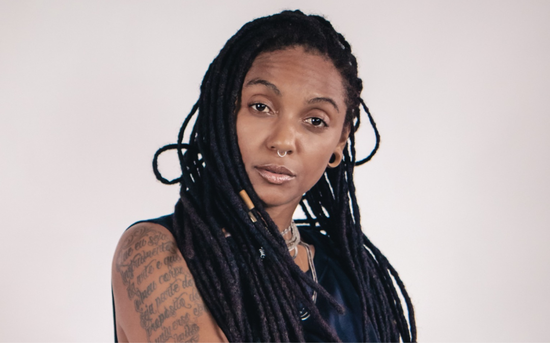 Bia Ferreira celebra legado de Preta Gil no WME 2025